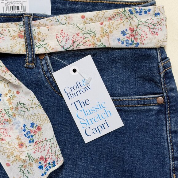 New with tags Classic Stretch denim Capri 18 Floral Belt plus size - Picture 6 of 10